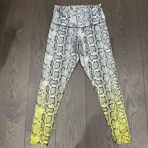 Onzie Active Leggings